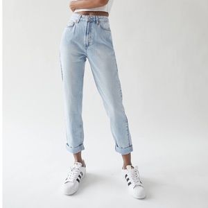 bdg mom high rise jean